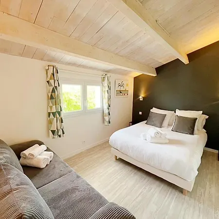 Holiday home Superbe A 2 Pas De La ! *