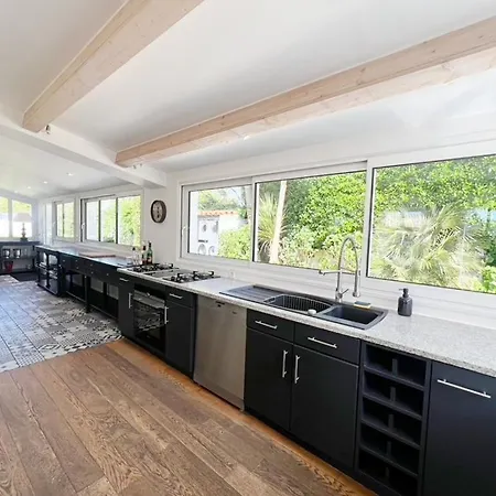 Superbe A 2 Pas De La ! Holiday home *